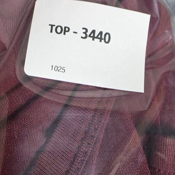 Maurices 24/7 M Burgundy Long Sleeve Stretch Tee - Picture 5 of 5